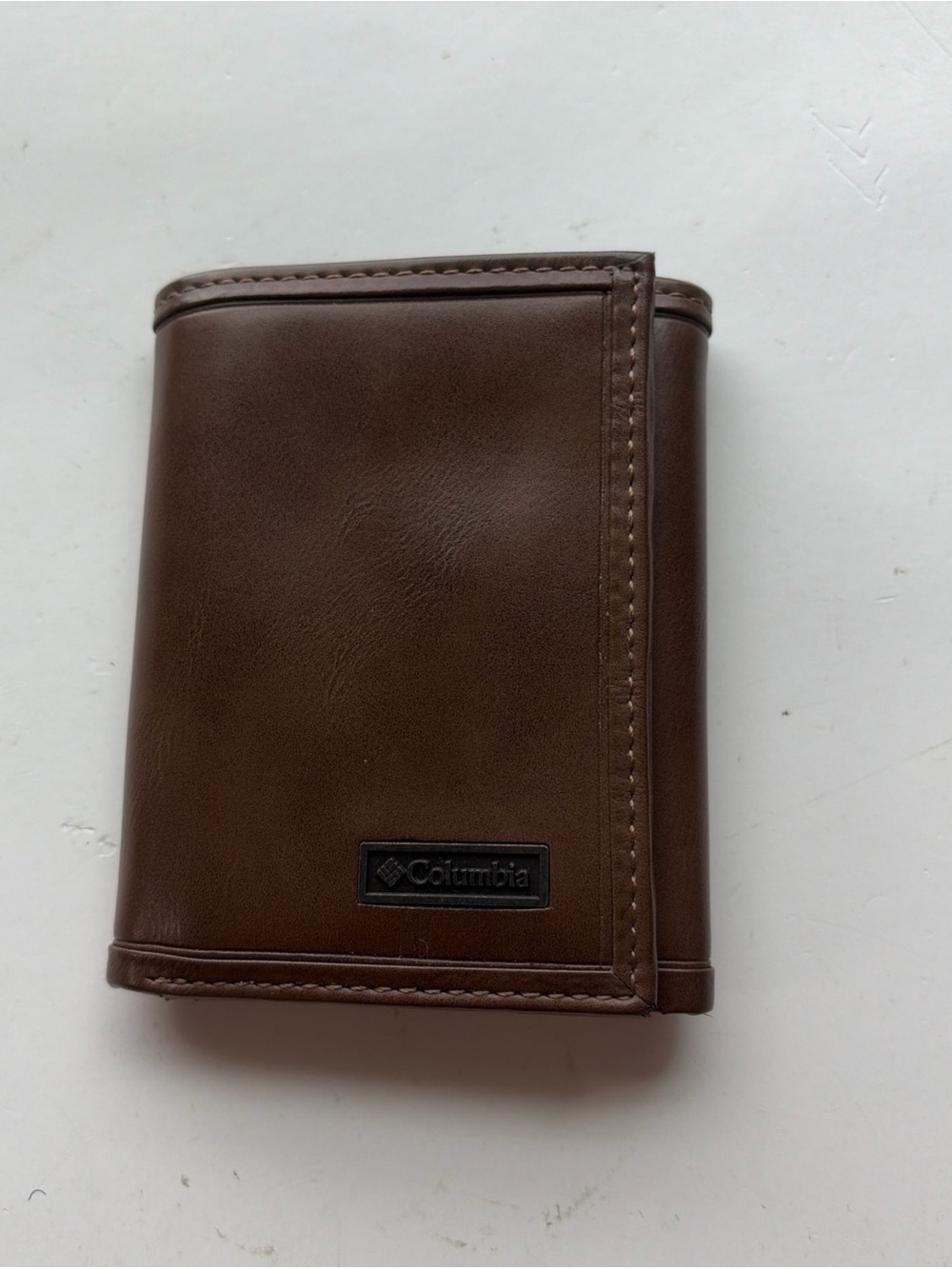 Columbia Men's Trifold ID Window Faux Leather Wallet Brown
